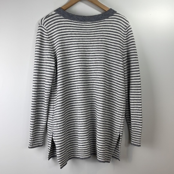 ANTHROPOLOGIE Serena Gray Stripe V Neck Pullover Sweater - Picture 5 of 9